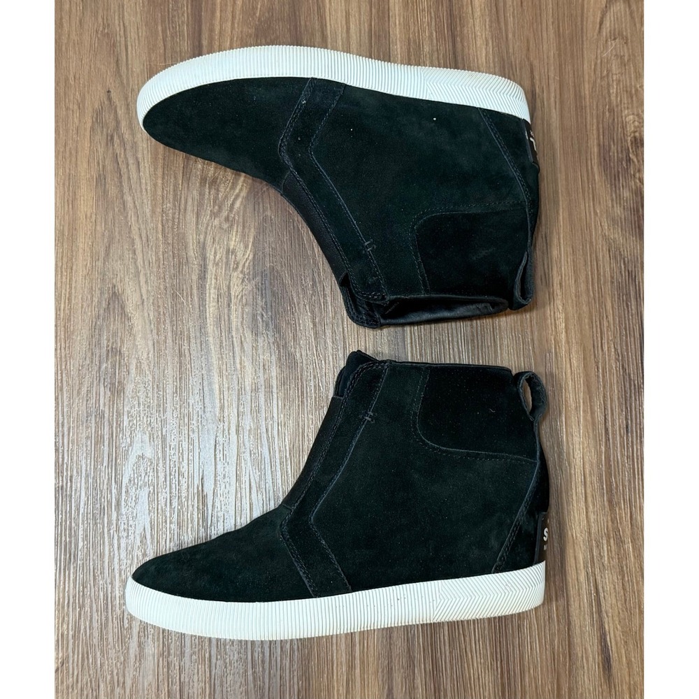 Sorel Out N About Pull On Hidden Wedge Black Suede Sneaker Boots Women Sz 9 - Picture 2 of 10